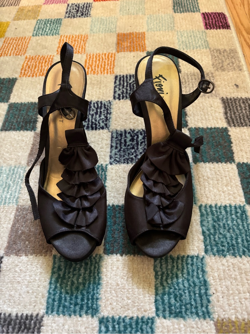 FIONI Clothing Black Ruffle Peep-Toe Heels